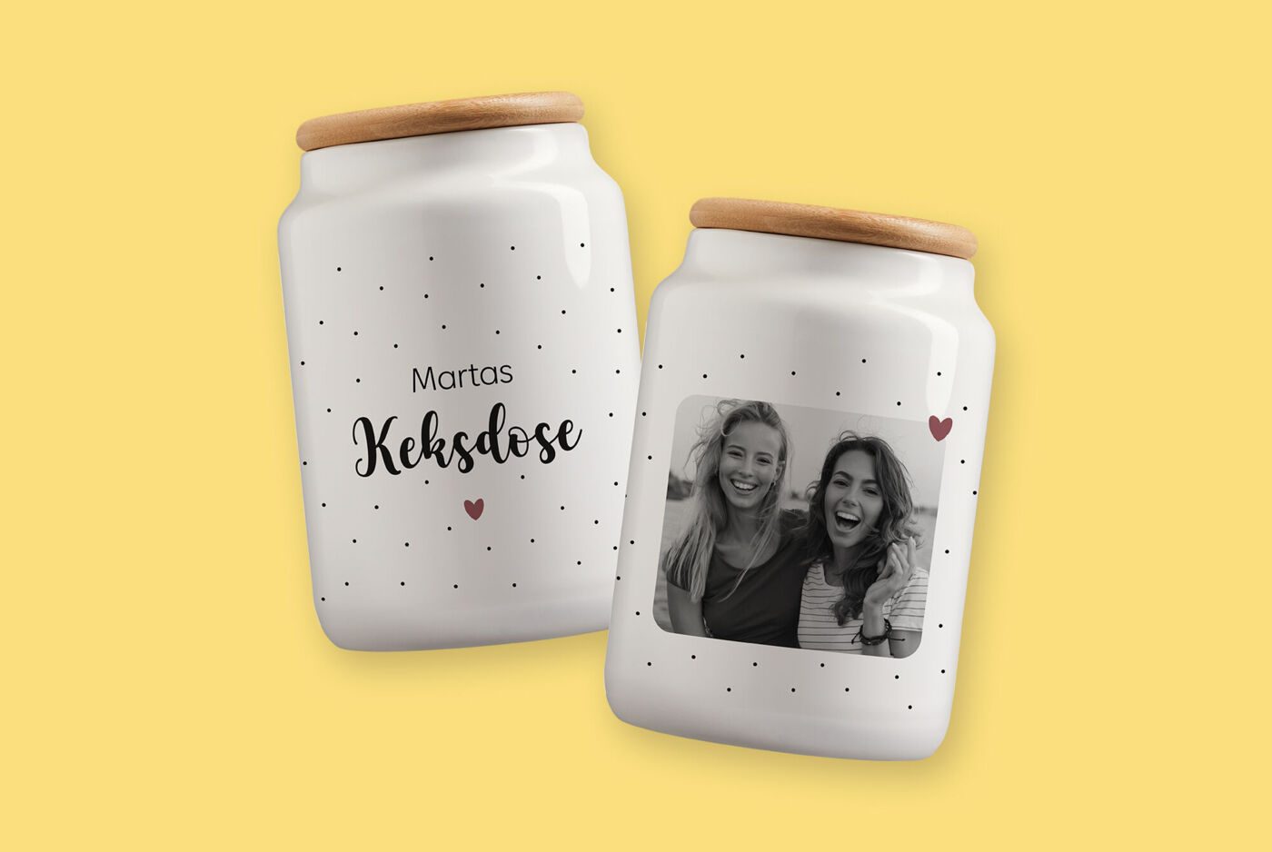 Weiße Keramik-Keksdose mit braunem Deckel, die mit Freundschaftsfotos, "Best Friends" Schriftzügen und Schwarz-Weiß-Zeichnungen bedruckt ist