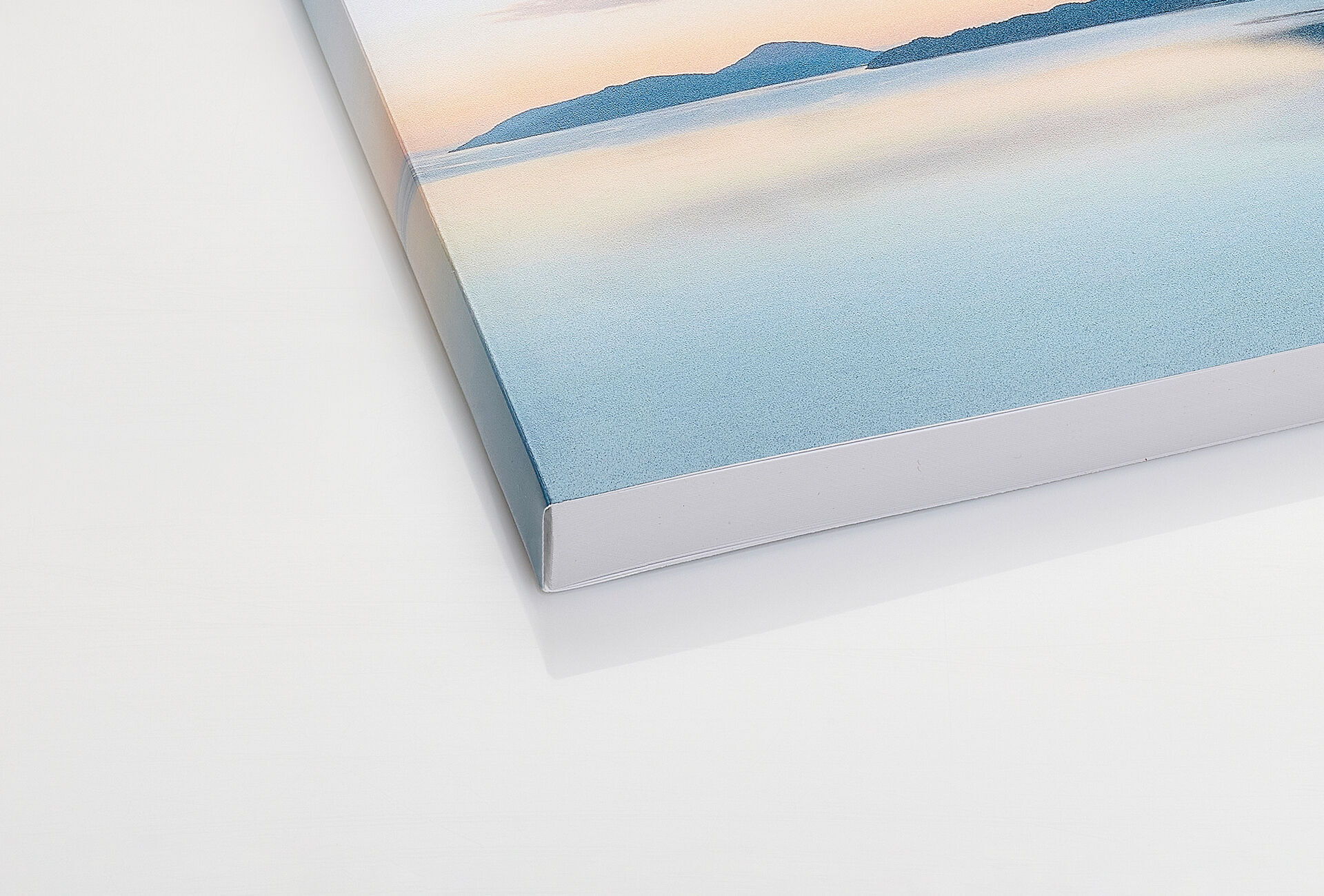 Detailaufnahme eines Fotobuchs mit Softcover Matt.