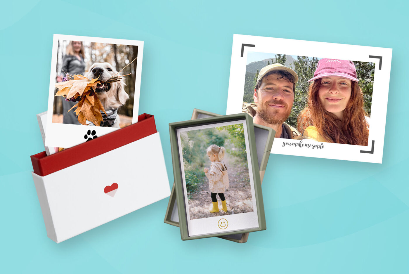 Zwei Sorten von Fotoboxen mit drei Varianten Art Prints. Ein Retro Print zeigt einen Hund, ein Little Print mit Mädchen und ein Motiv mit ei